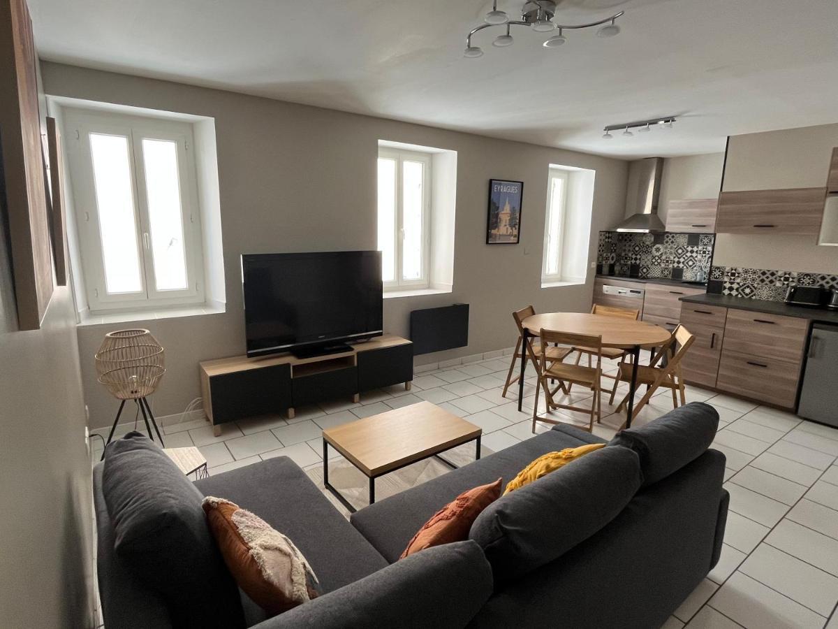 Bel Appartement 2 Chambres Au Coeur Du Village Eyragues Kültér fotó