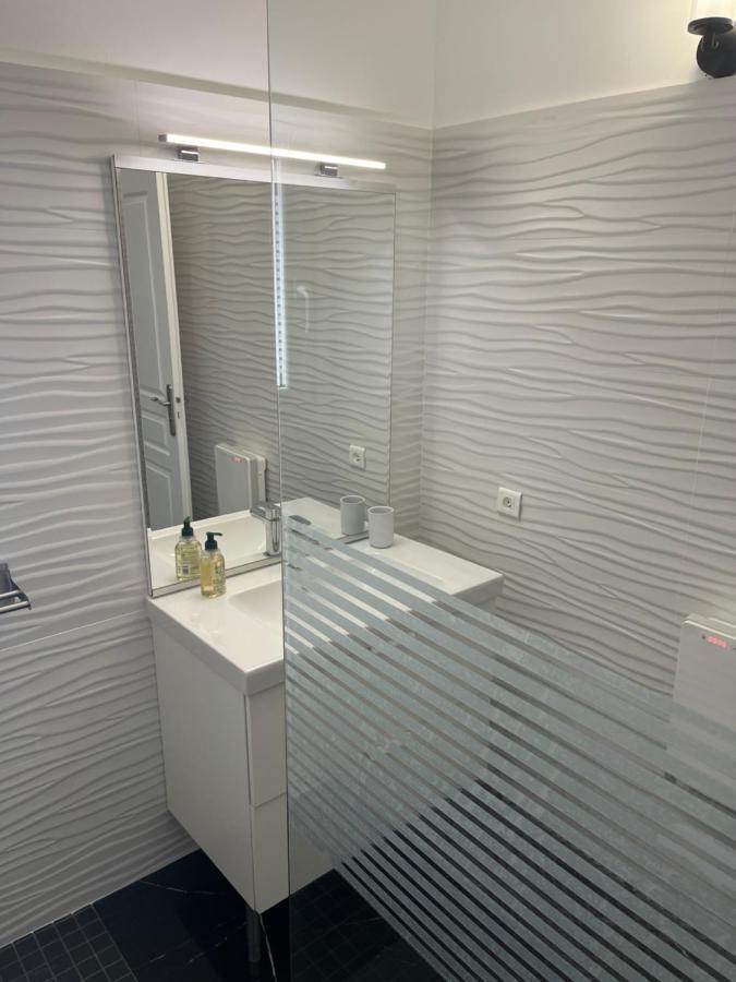 Bel Appartement 2 Chambres Au Coeur Du Village Eyragues Kültér fotó