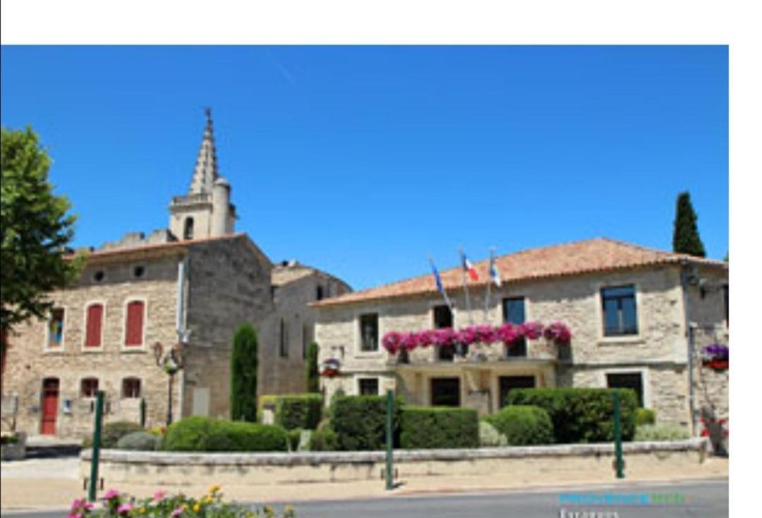 Bel Appartement 2 Chambres Au Coeur Du Village Eyragues Kültér fotó